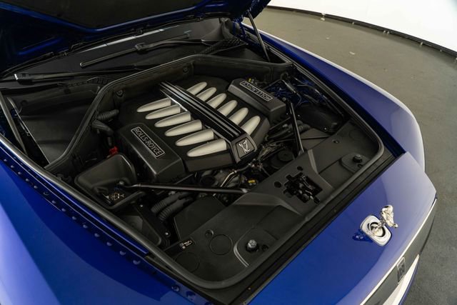 Used 2017 Rolls-Royce Dawn image 33