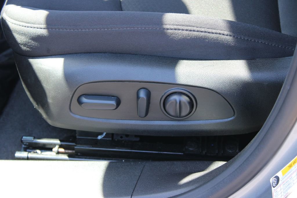 Used 2024 Chevrolet Malibu LT FWD image 19