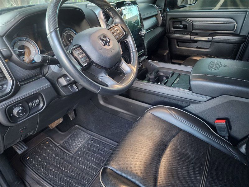 Used 2022 RAM 2500 Limited w/ Safety Group image 31