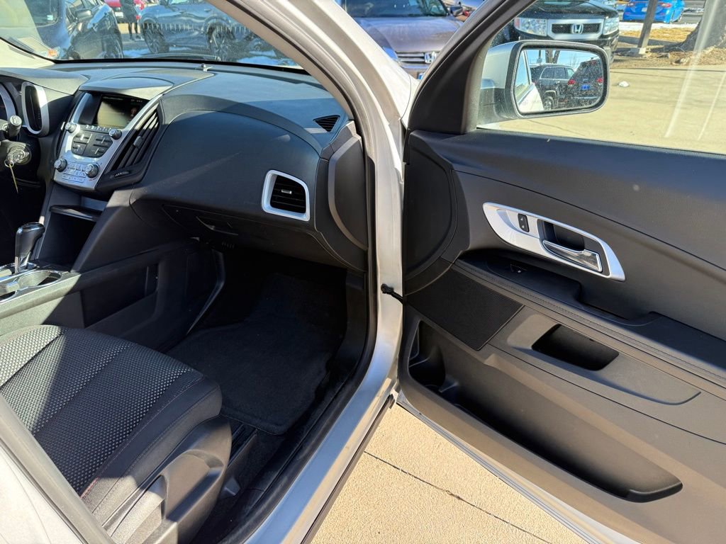 Used 2016 Chevrolet Equinox LT w/ Convenience Package image 18