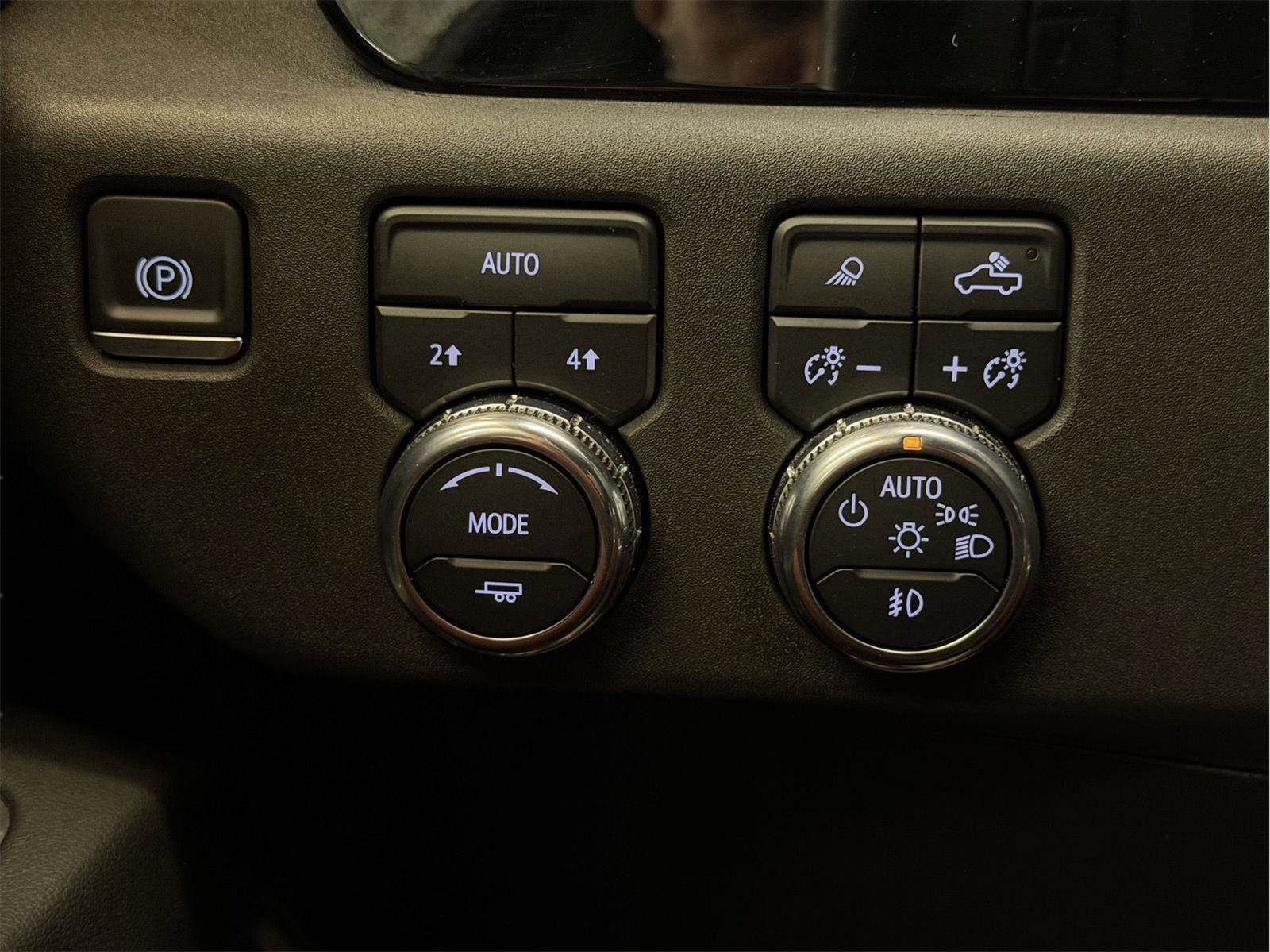 Certified 2022 GMC Sierra 1500 Elevation w/ Elevation Premium Package AWD/4WD image 38