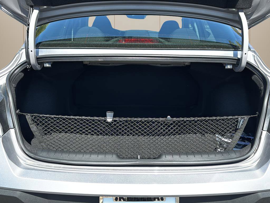 Used 2025 Hyundai Elantra SE FWD image 14