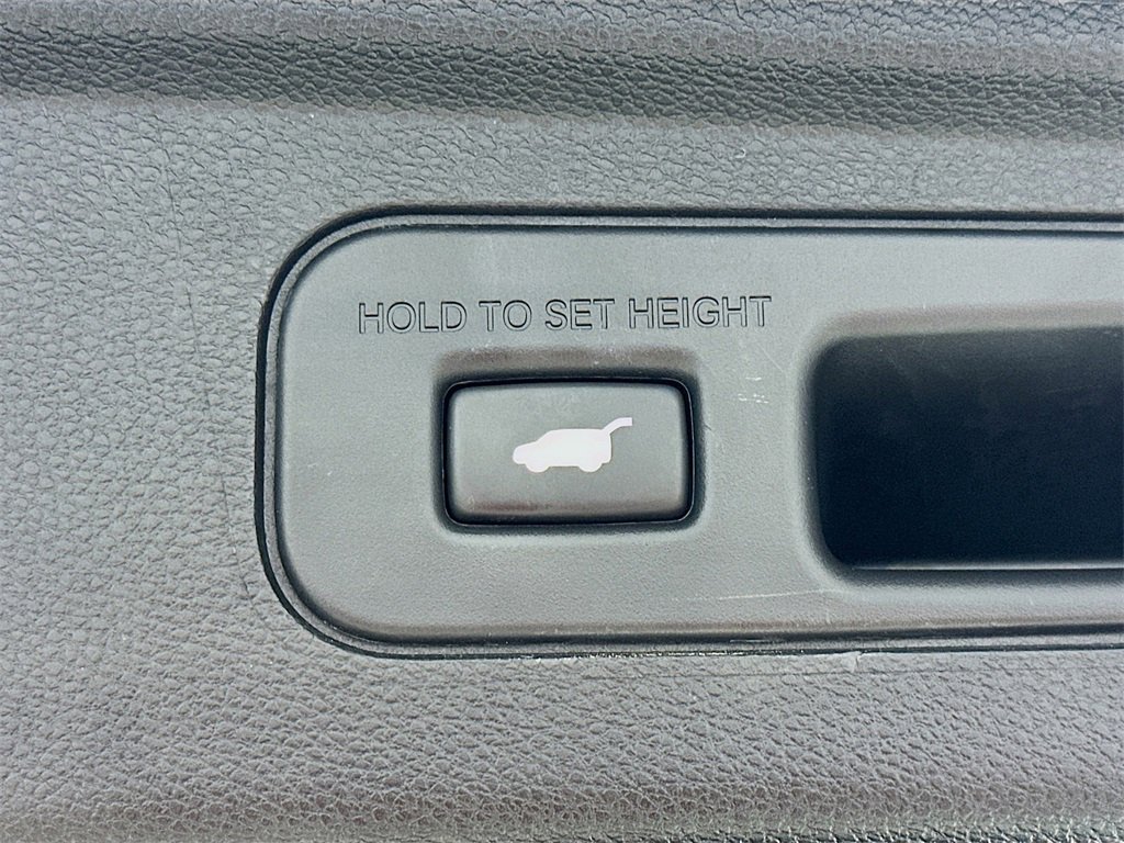 Certified 2024 Honda Odyssey Elite image 32