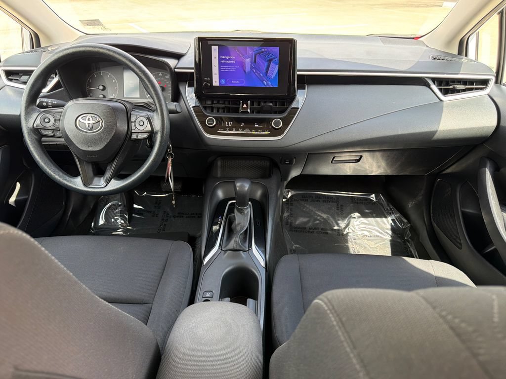 Used 2023 Toyota Corolla LE FWD image 15
