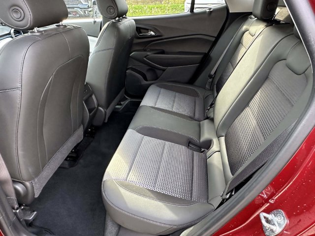 Certified 2024 Chevrolet Trax LT w/ Driver Confidence Package FWD image 14