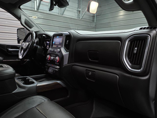 Used 2020 GMC Sierra 3500 SLT w/ SLT Premium Plus Package AWD/4WD image 18