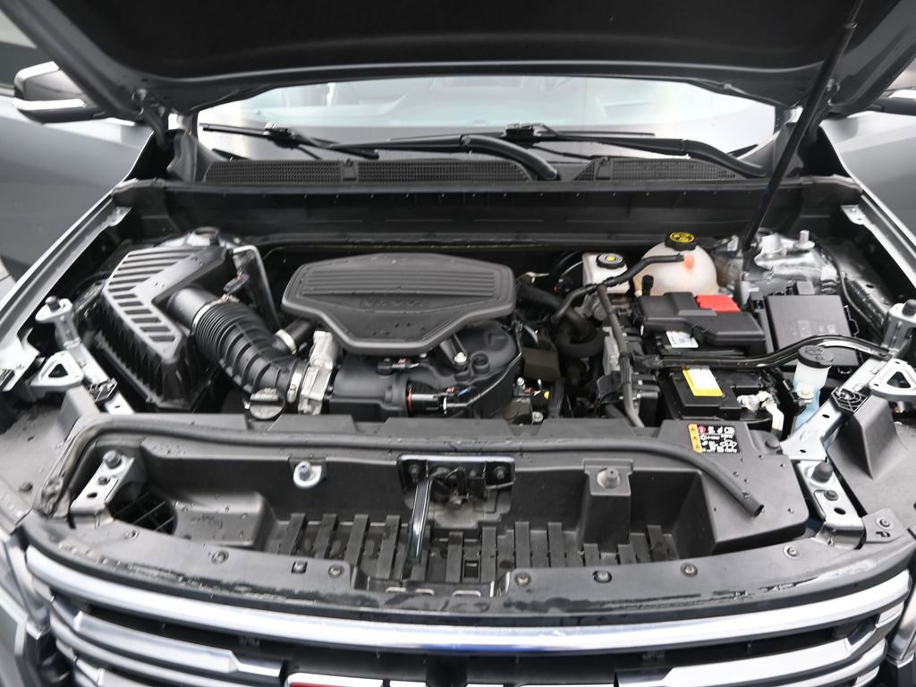 Used 2023 GMC Acadia AT4 w/ Technology Package AWD/4WD image 11