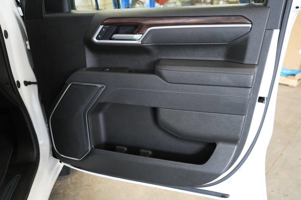 Used 2025 GMC Sierra 1500 SLT RWD image 23