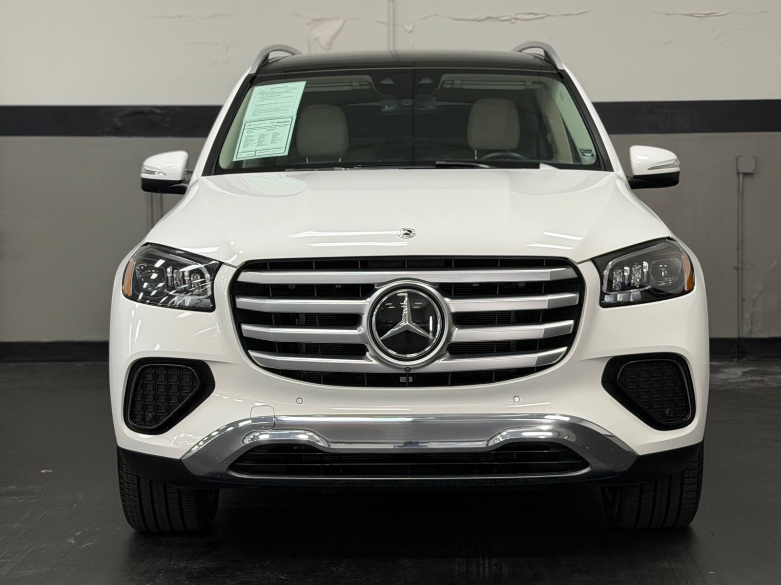 Used 2024 Mercedes-Benz GLS 450 4MATIC image 6