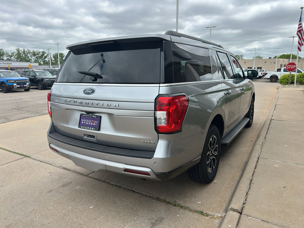 Used 2024 Ford Expedition Max XLT AWD/4WD image 5