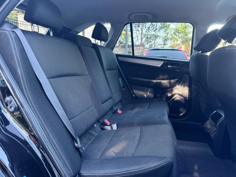 Used 2019 Subaru Outback 2.5i Premium AWD/4WD image 18
