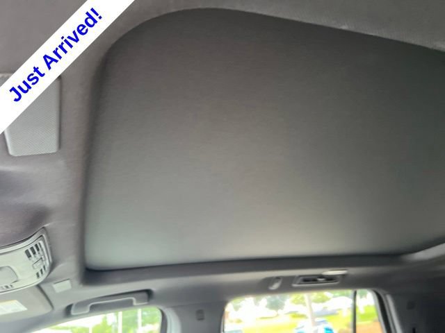 Used 2025 Chevrolet Tahoe Premier RWD image 14