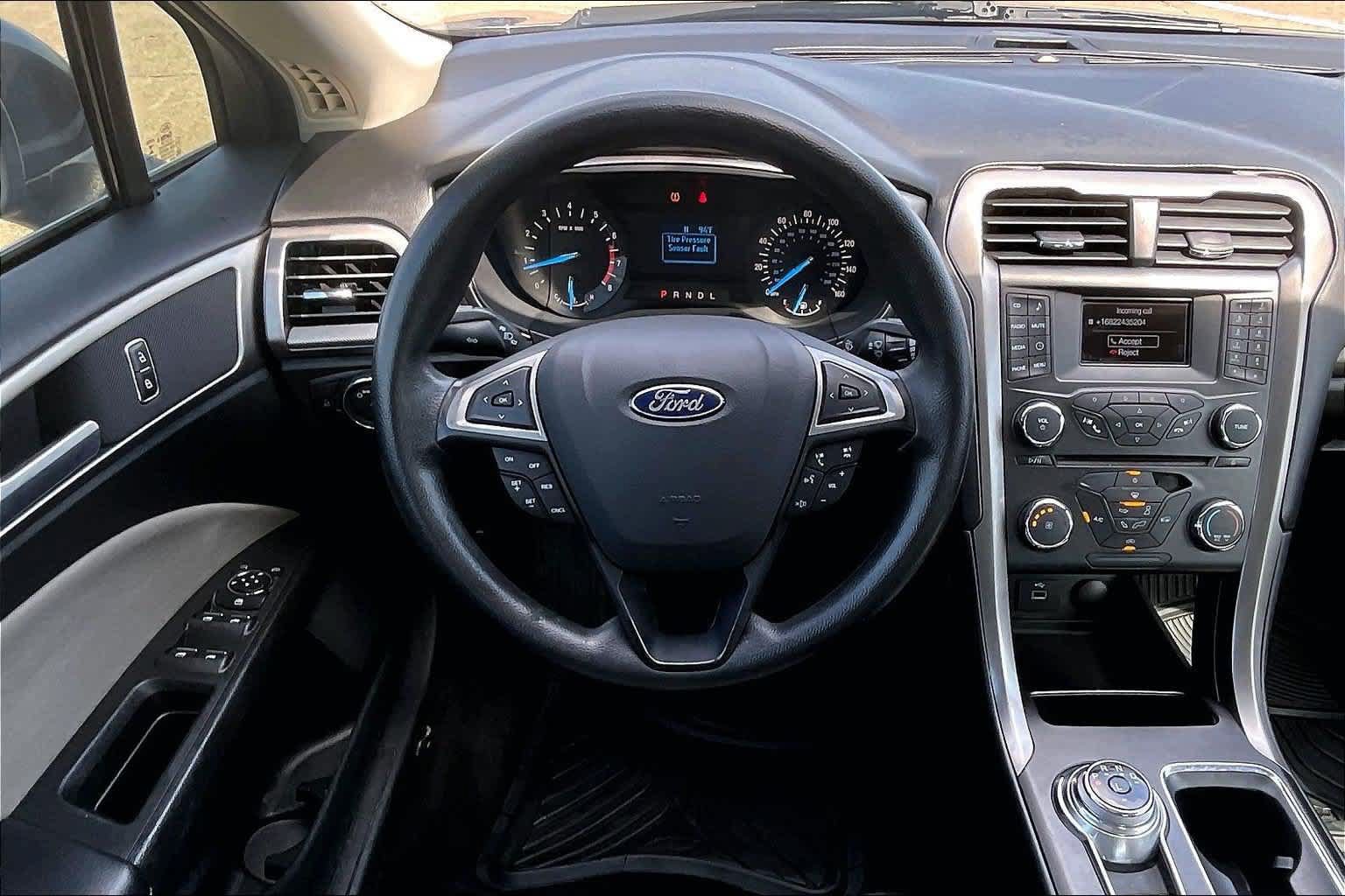 Used 2017 Ford Fusion S FWD image 12