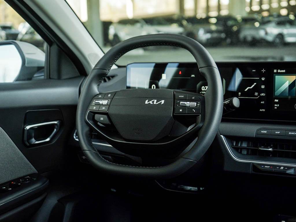 New 2025 Kia K4 EX image 14
