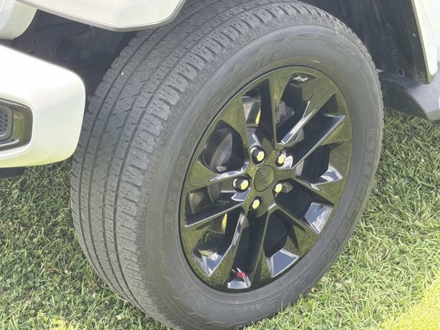 Used 2022 Jeep Wrangler Unlimited Sahara AWD/4WD image 16
