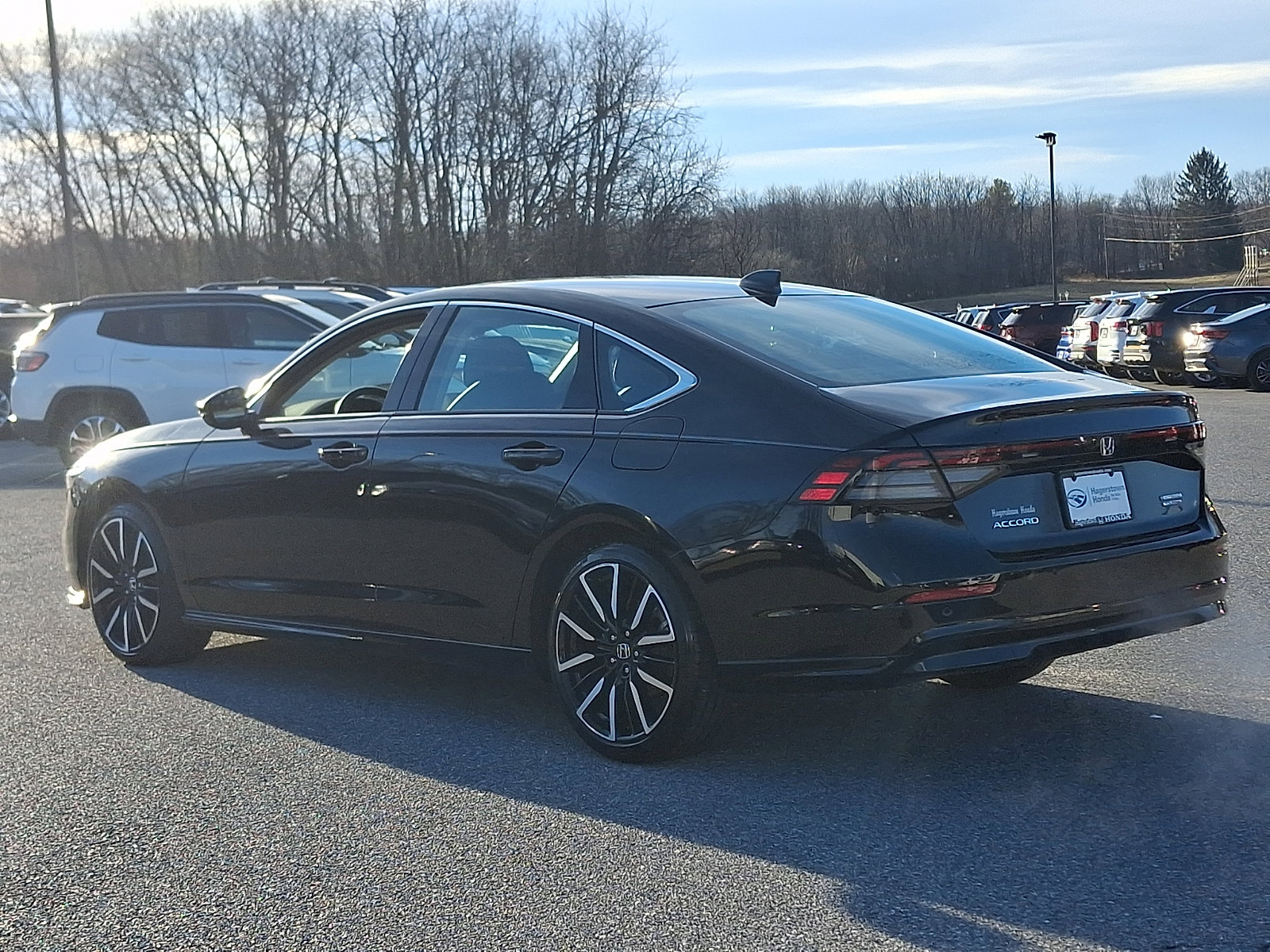 Used 2023 Honda Accord Touring image 4