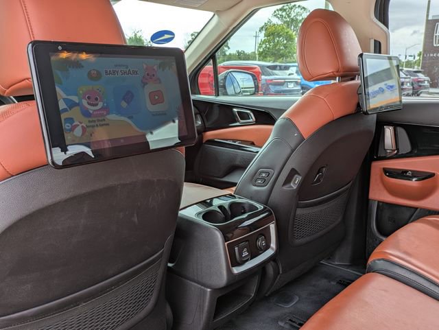 Used 2023 Kia Carnival SX FWD image 15