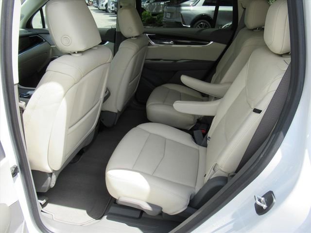 Certified 2023 Cadillac XT6 Premium Luxury image 34