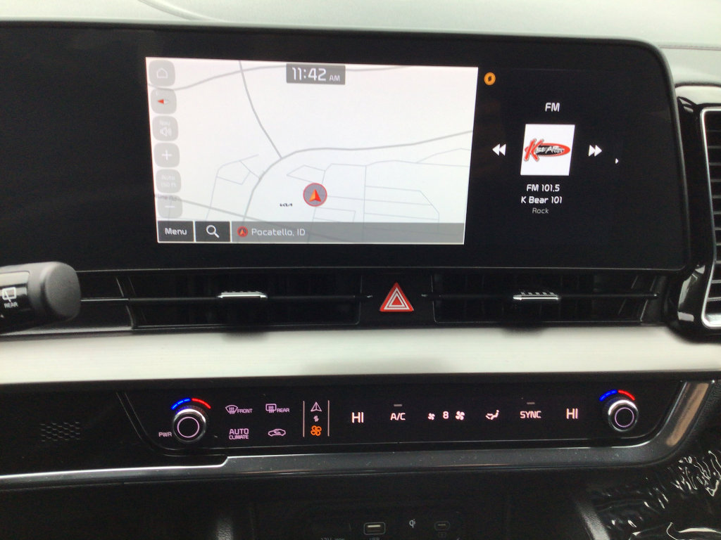 Used 2024 Kia Sportage EX image 9