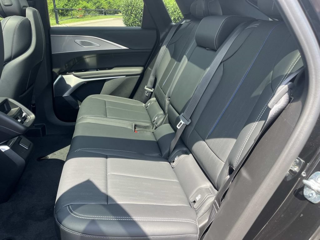 New 2027 Cadillac Lyriq Premium Luxury AWD/4WD image 17