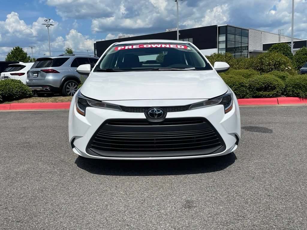Used 2024 Toyota Corolla LE FWD image 2