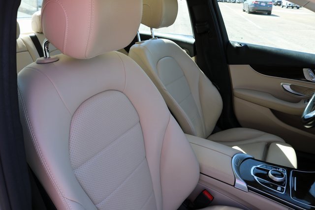 Used 2017 Mercedes-Benz C 300 4MATIC Sedan image 20
