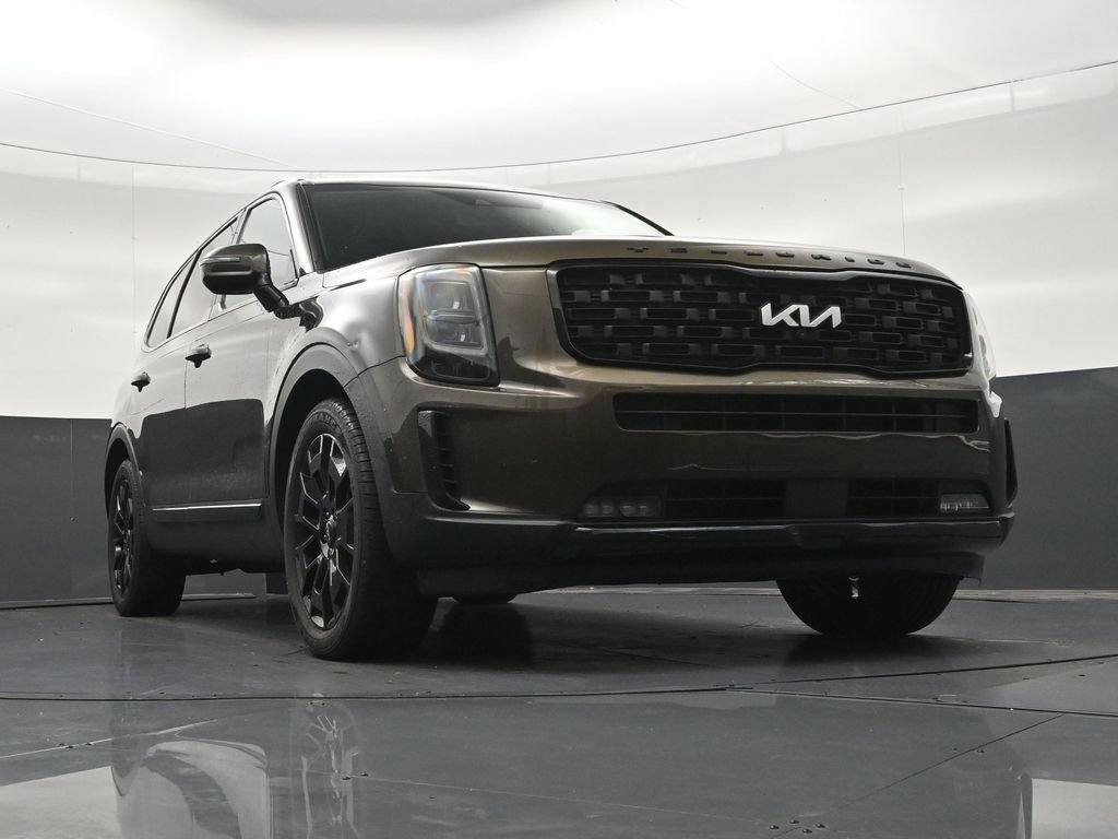 Used 2022 Kia Telluride SX w/ Nightfall Edition Package AWD/4WD image 30