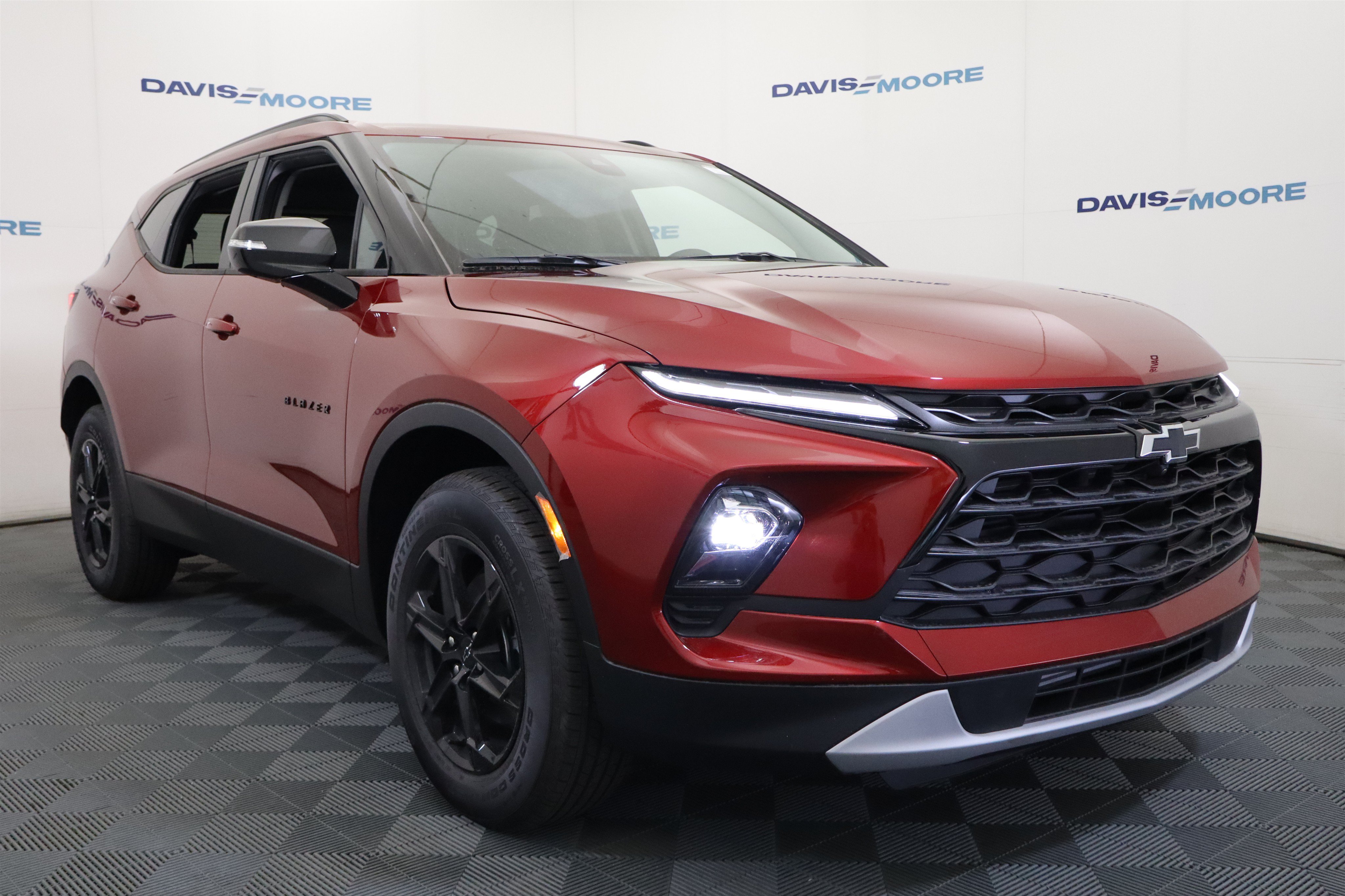 New 2026 Chevrolet Blazer LT w/ Sound & Technology Package FWD image 3