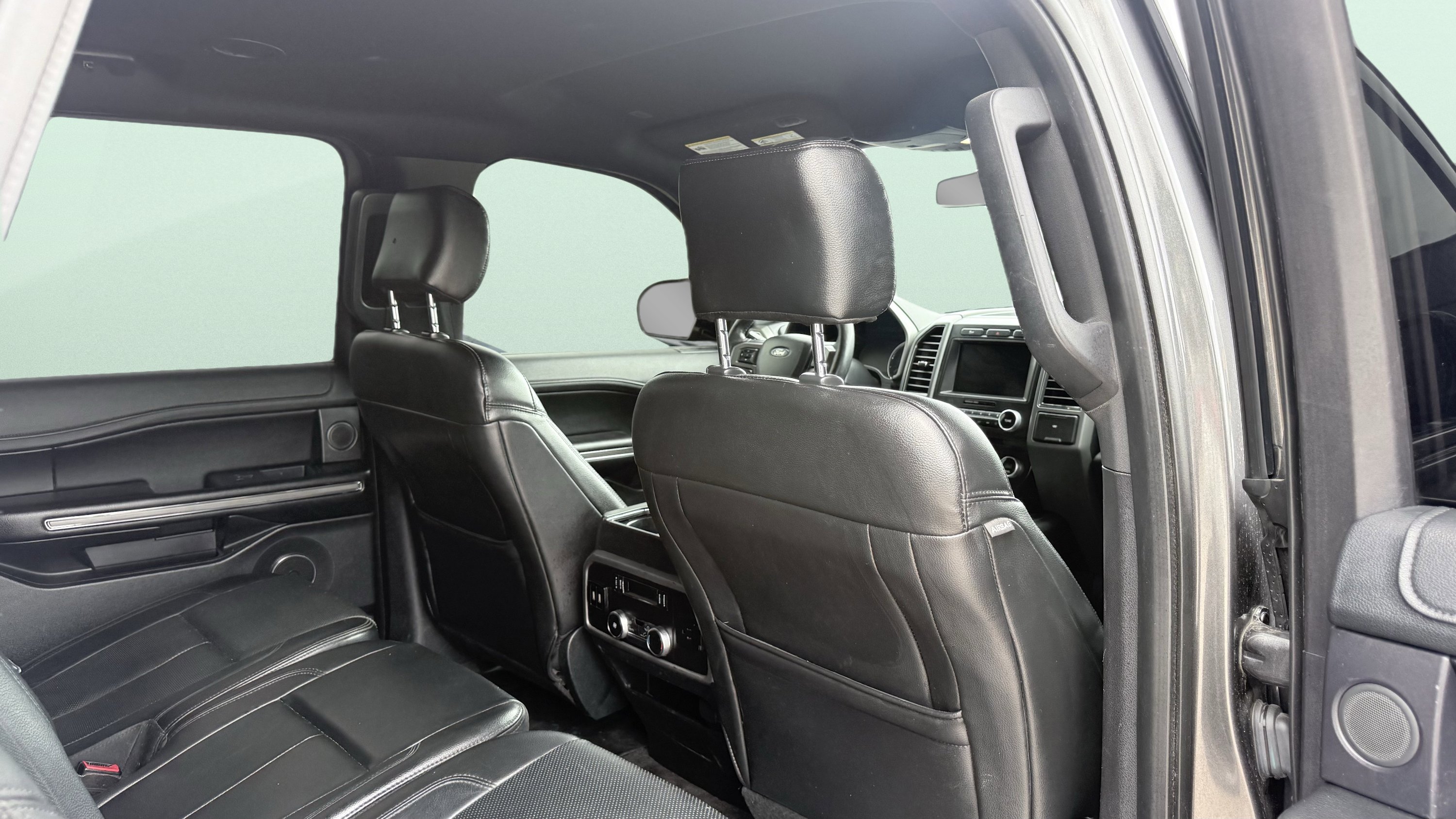 Used 2018 Ford Expedition Max XLT w/ Equipment Group 202A RWD image 44