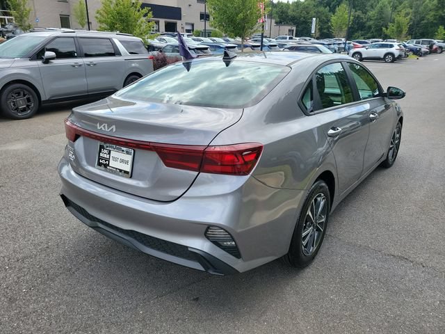 Certified 2024 Kia Forte LXS w/ LXS Technology Package FWD image 4