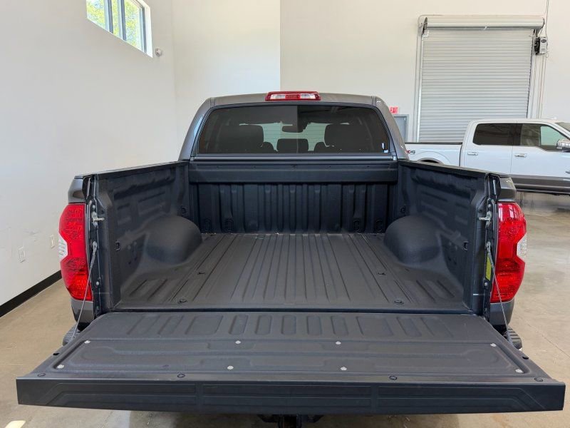 Used 2018 Toyota Tundra SR5 w/ SR5 Upgrade Package RWD image 13