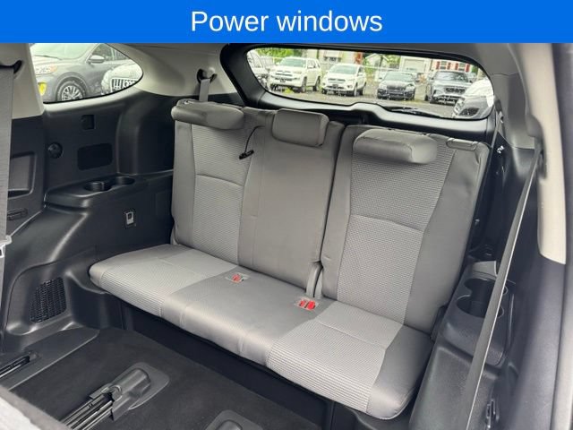 Used 2020 Toyota Highlander L AWD/4WD image 27