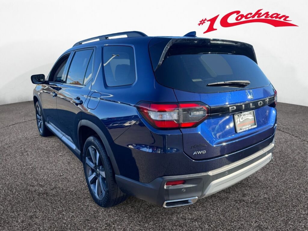 Used 2023 Honda Pilot Elite image 5