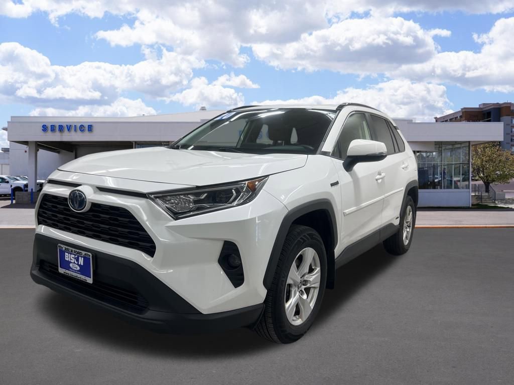 Used 2020 Toyota RAV4 XLE w/ Convenience Package image 7