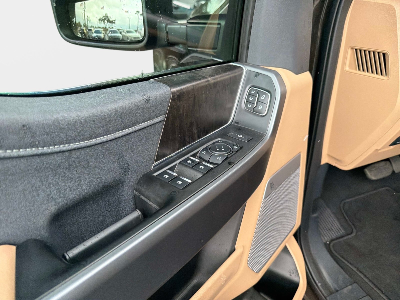 Used 2025 Ford F250 Lariat w/ Chrome Package AWD/4WD image 36