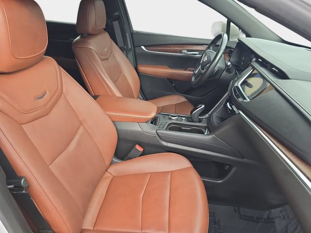 Used 2020 Cadillac XT5 Premium Luxury FWD image 12