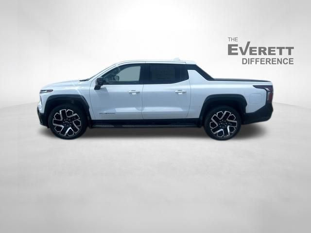 New 2024 Chevrolet Silverado EV RST AWD/4WD image 9