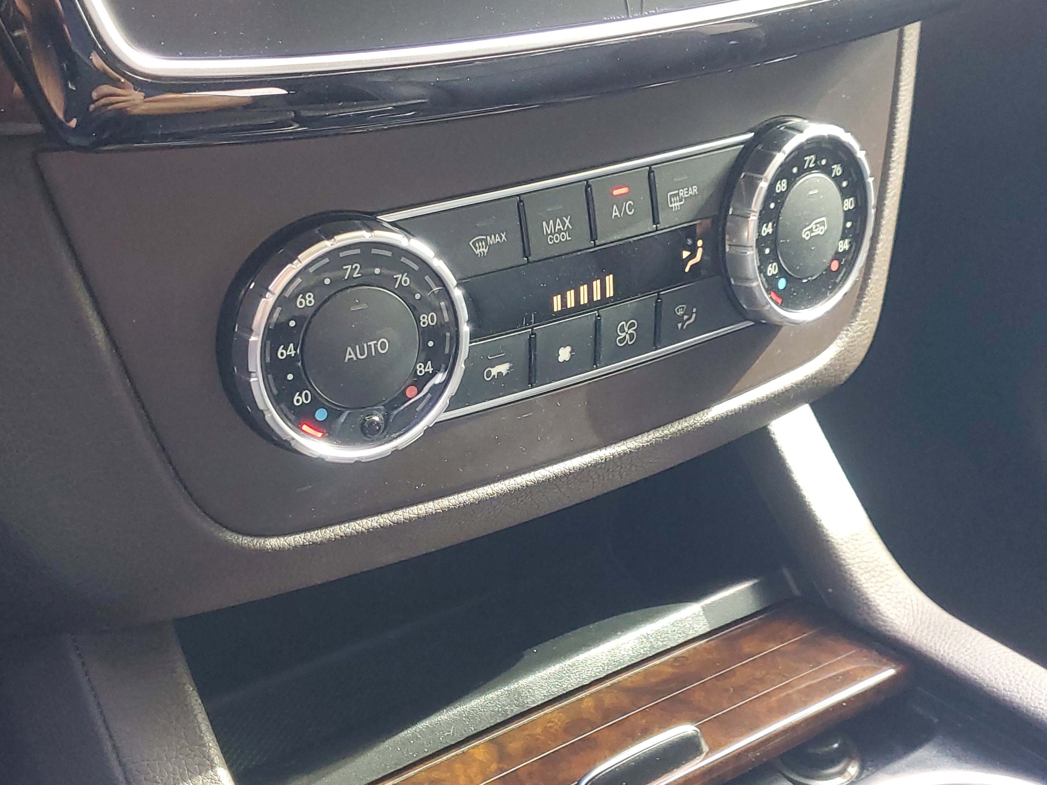 Used 2019 Mercedes-Benz GLE 400 4MATIC image 31