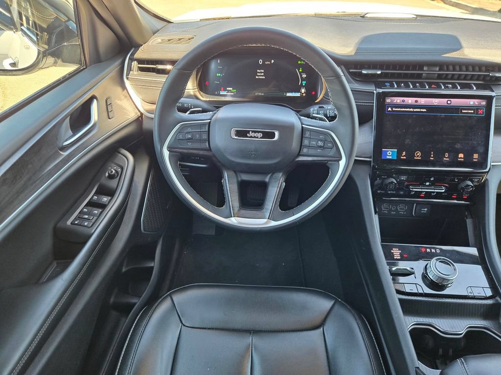 Used 2024 Jeep Grand Cherokee Limited 4xe AWD/4WD image 12