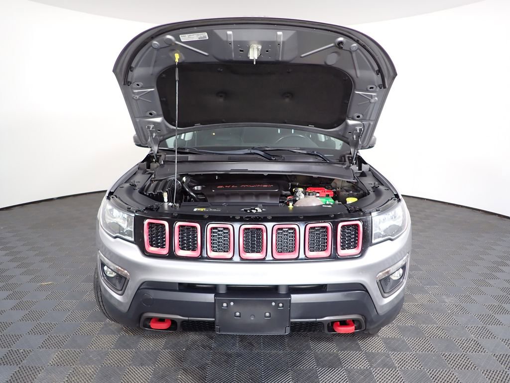 Used 2019 Jeep Compass Trailhawk image 9