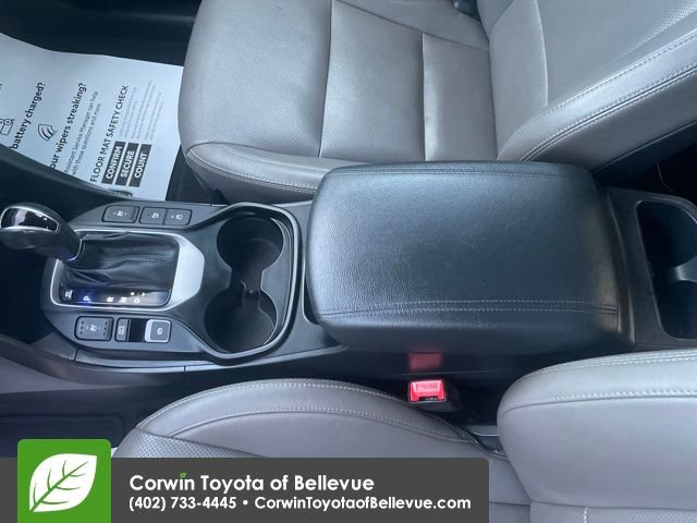 Used 2017 Hyundai Santa Fe Limited image 21