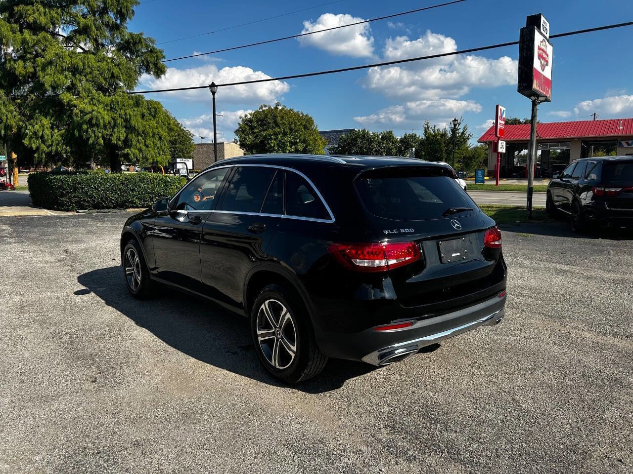Used 2019 Mercedes-Benz GLC 300 image 7