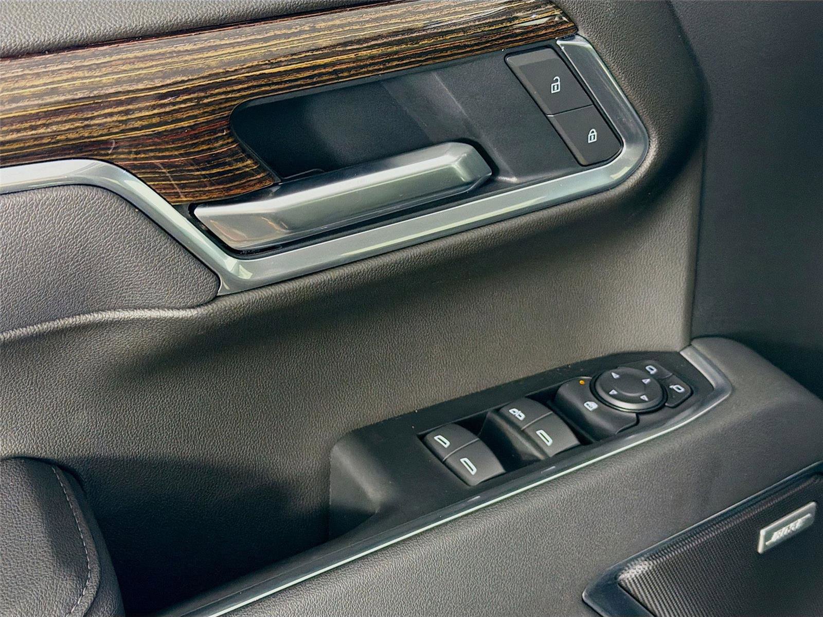 New 2026 GMC Sierra 1500 Elevation image 19