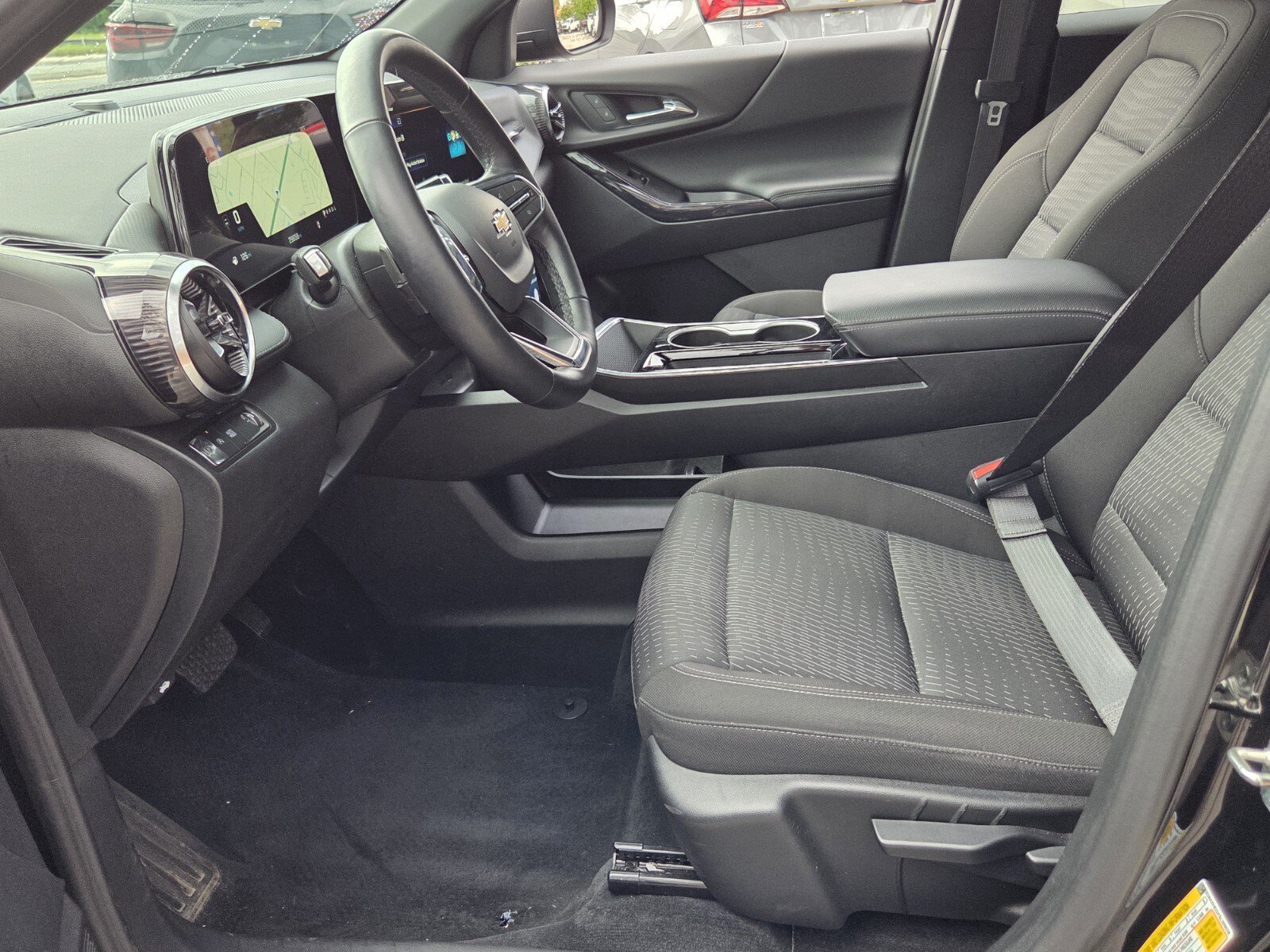 Certified 2025 Chevrolet Equinox LT FWD image 12