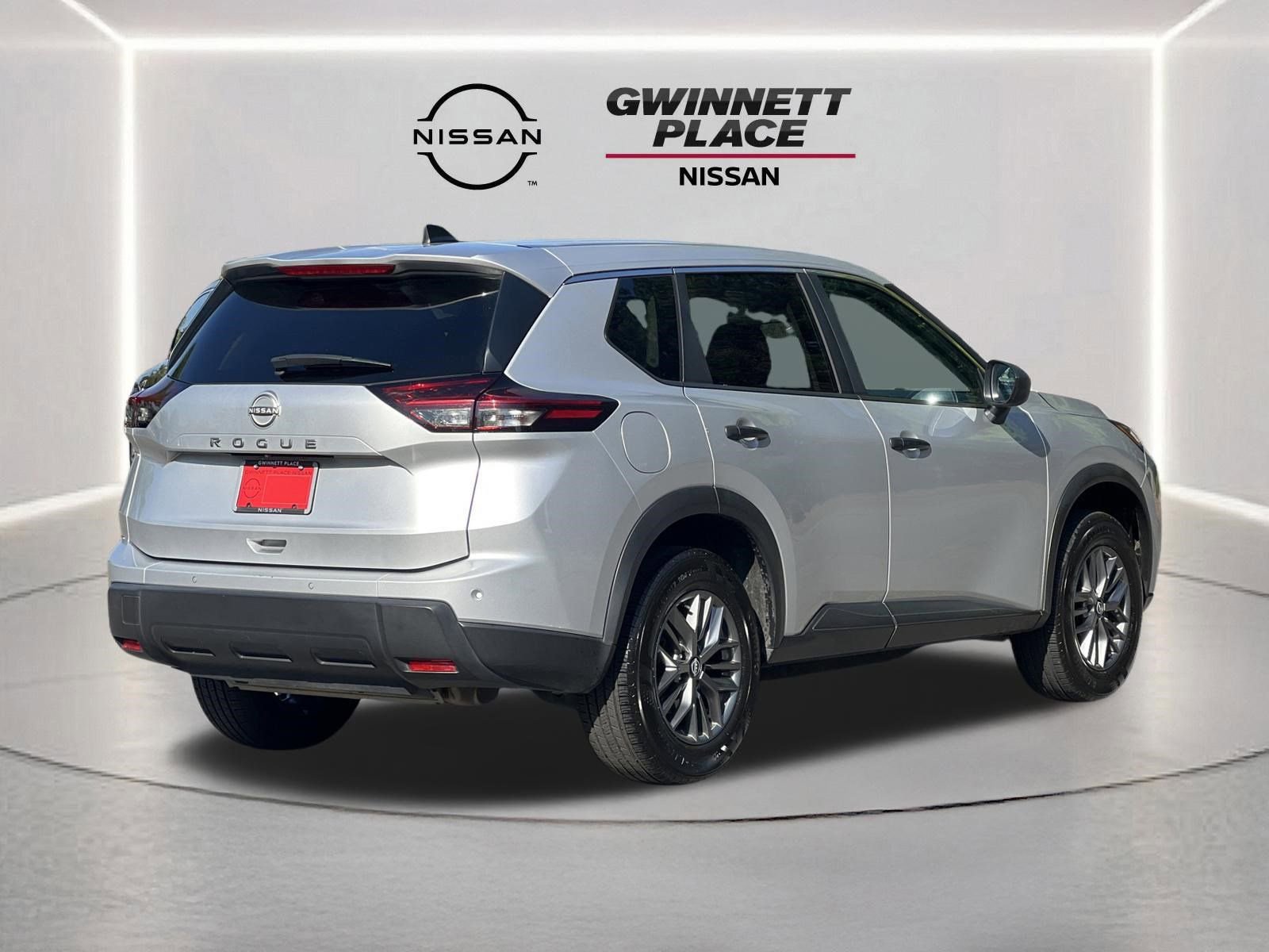 Used 2024 Nissan Rogue S image 23