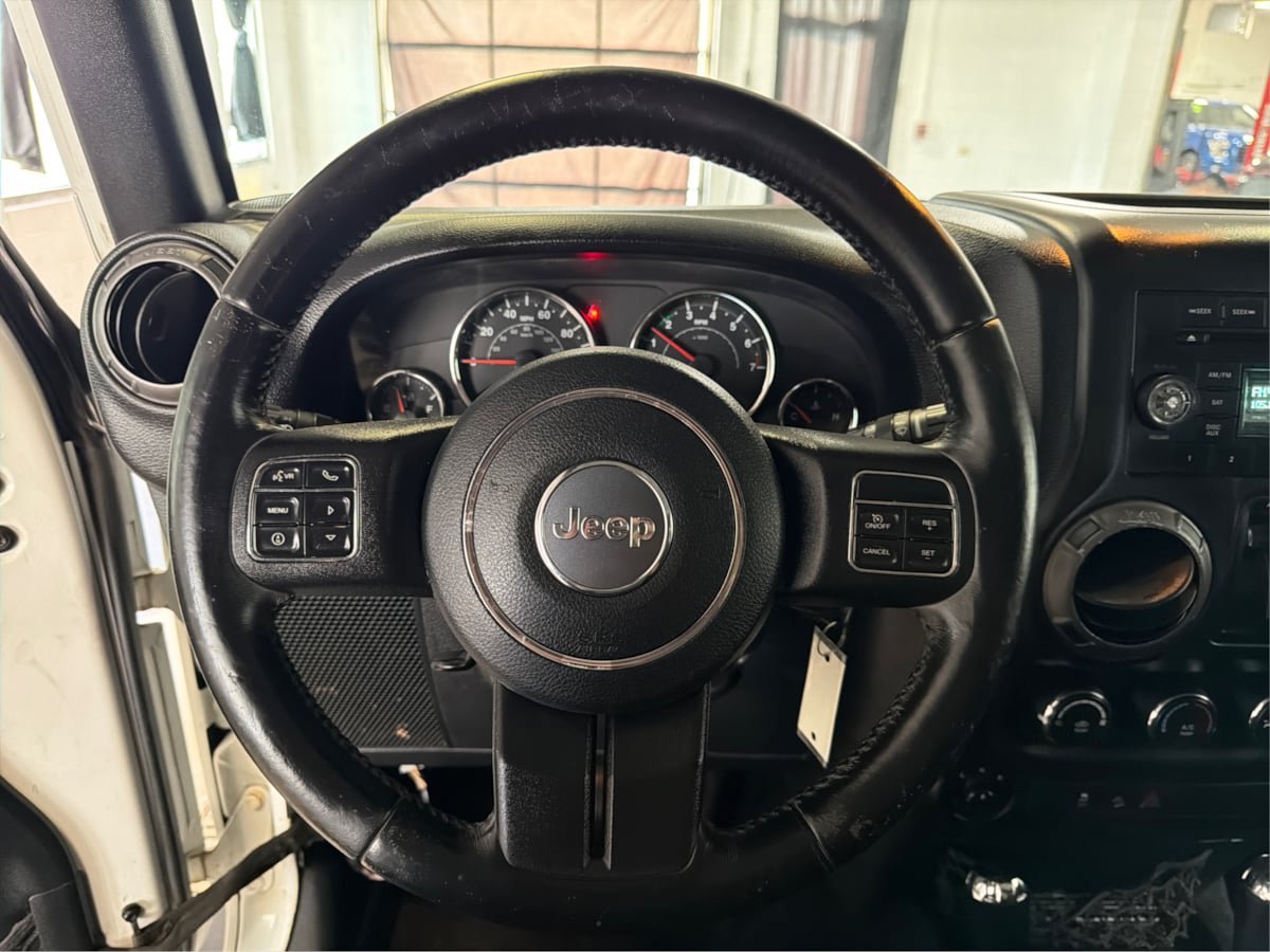 Used 2017 Jeep Wrangler Sport w/ Quick Order Package 24S AWD/4WD image 19