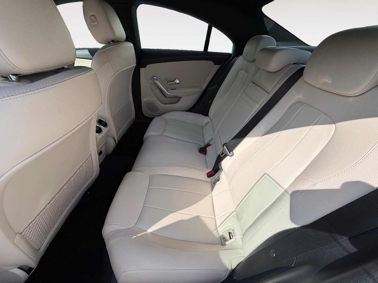 Used 2022 Mercedes-Benz CLA 250 image 13