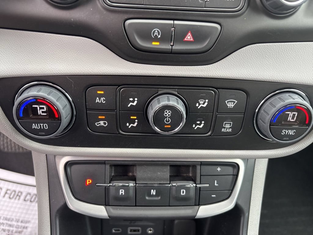 Used 2023 GMC Terrain SLT FWD image 33