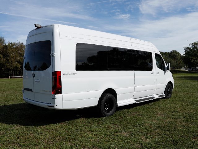 Used 2024 Mercedes-Benz Sprinter 3500 image 6