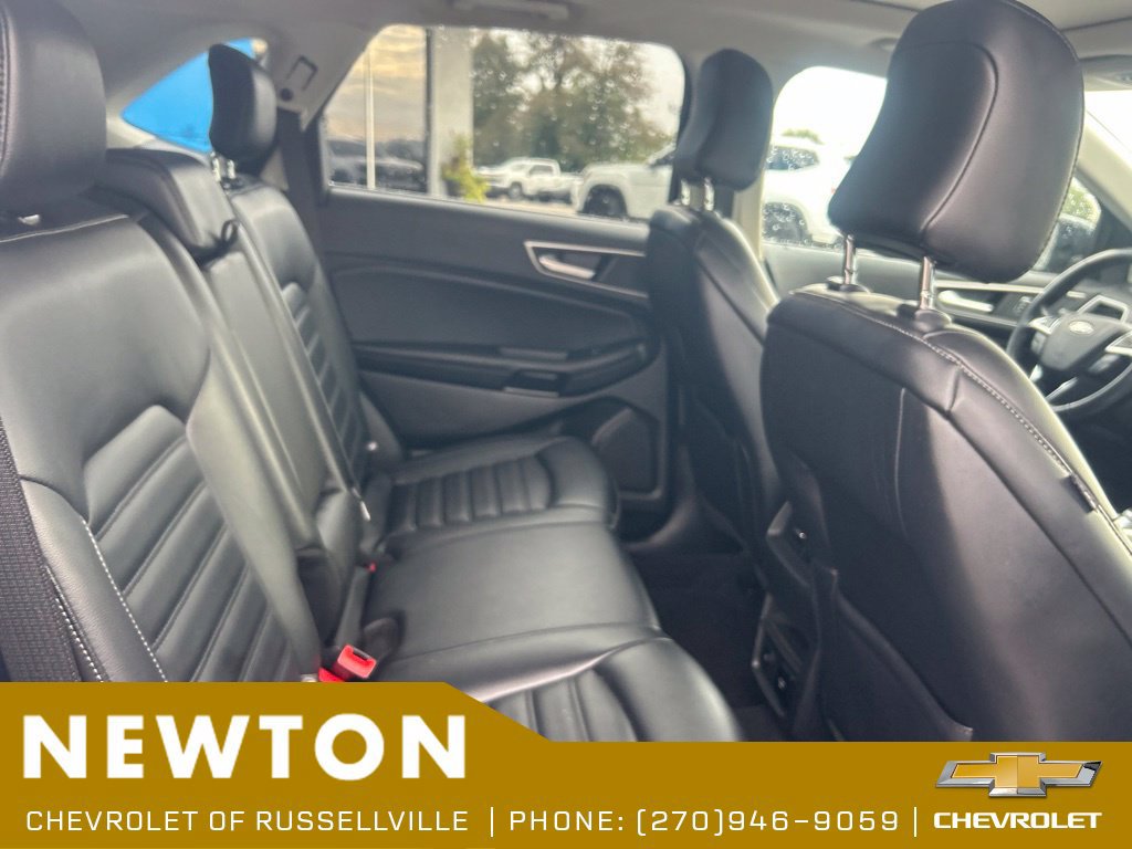 Used 2022 Ford Edge SEL AWD/4WD image 9